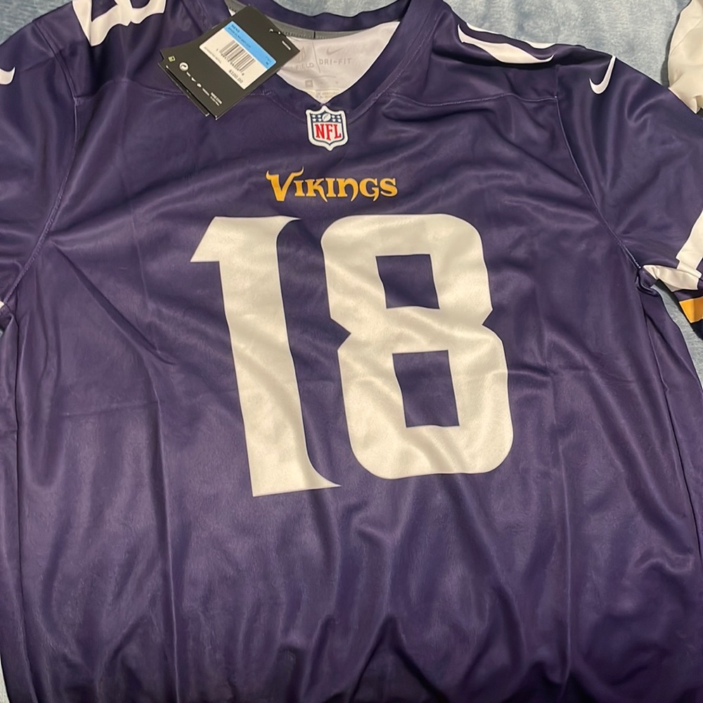 Justin Jefferson Jersey MENS MEDIUM